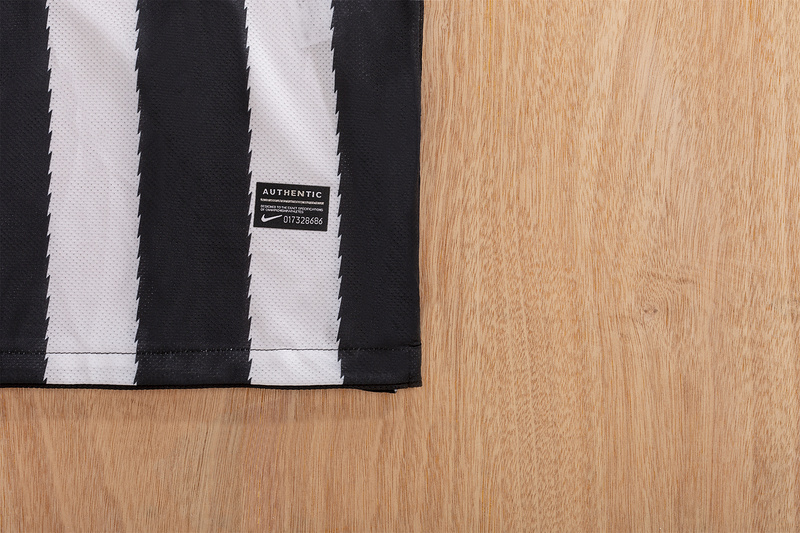 10/11 Juventus home retro Fan version