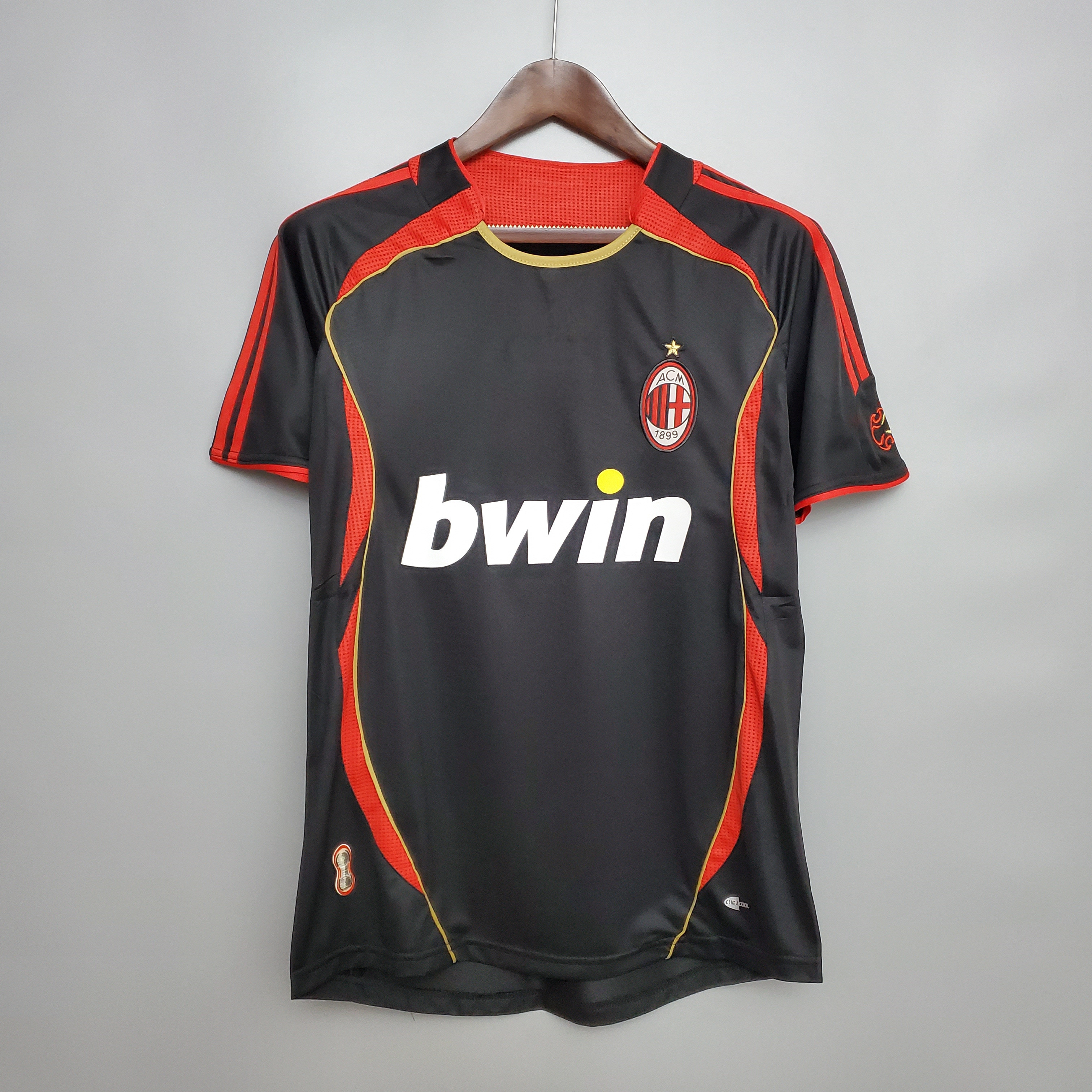 06/07 AC Milan third retro Fan version