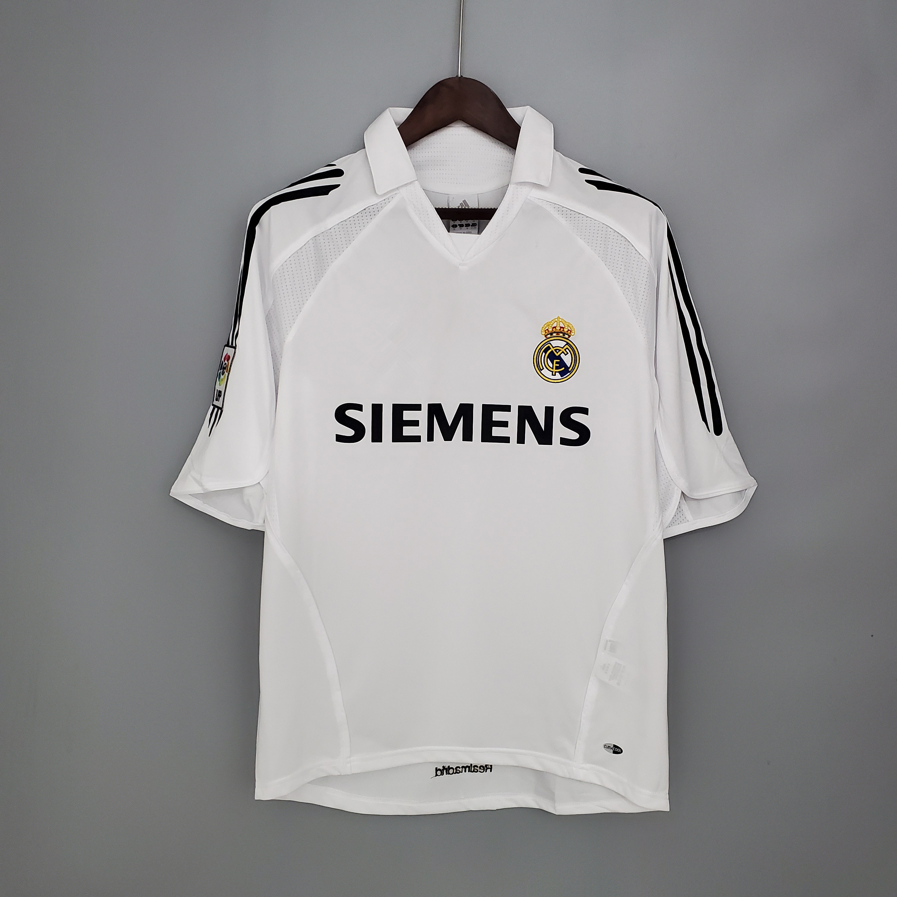 05/06 Real Madrid home retro Fan version