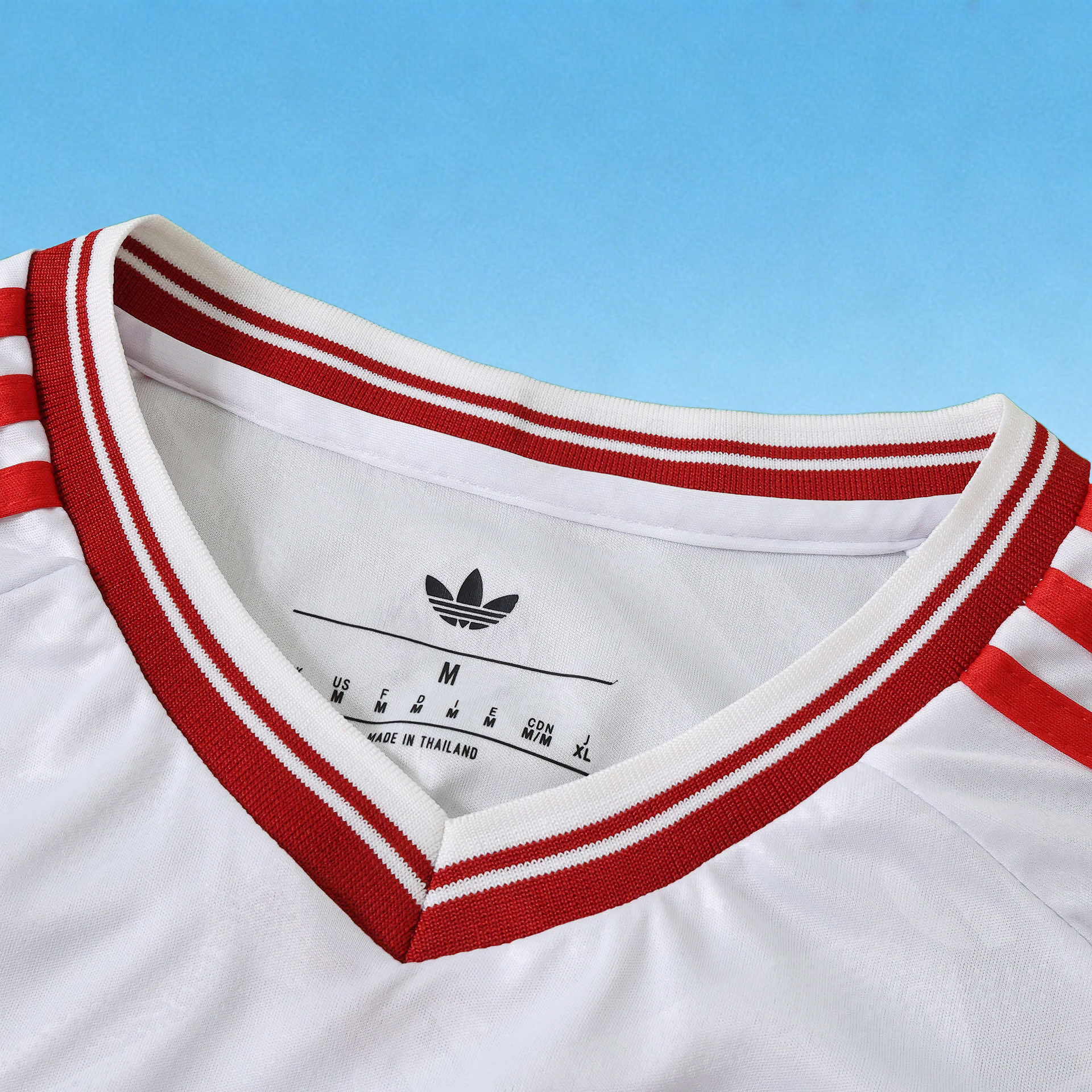 2627 Liverpool Away Women Fan version