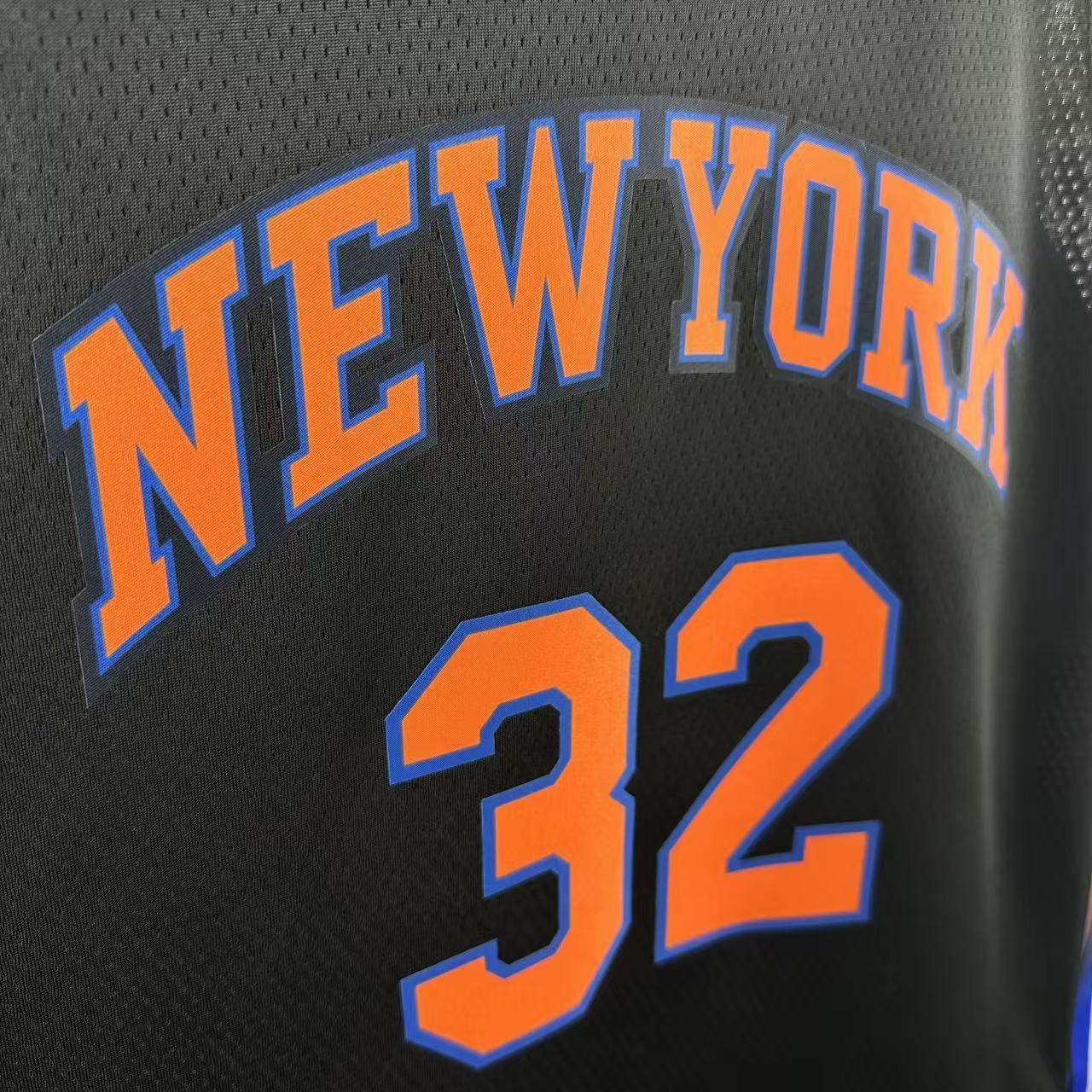 NBA 26 Season New York Knicks limit 32-TOWNS