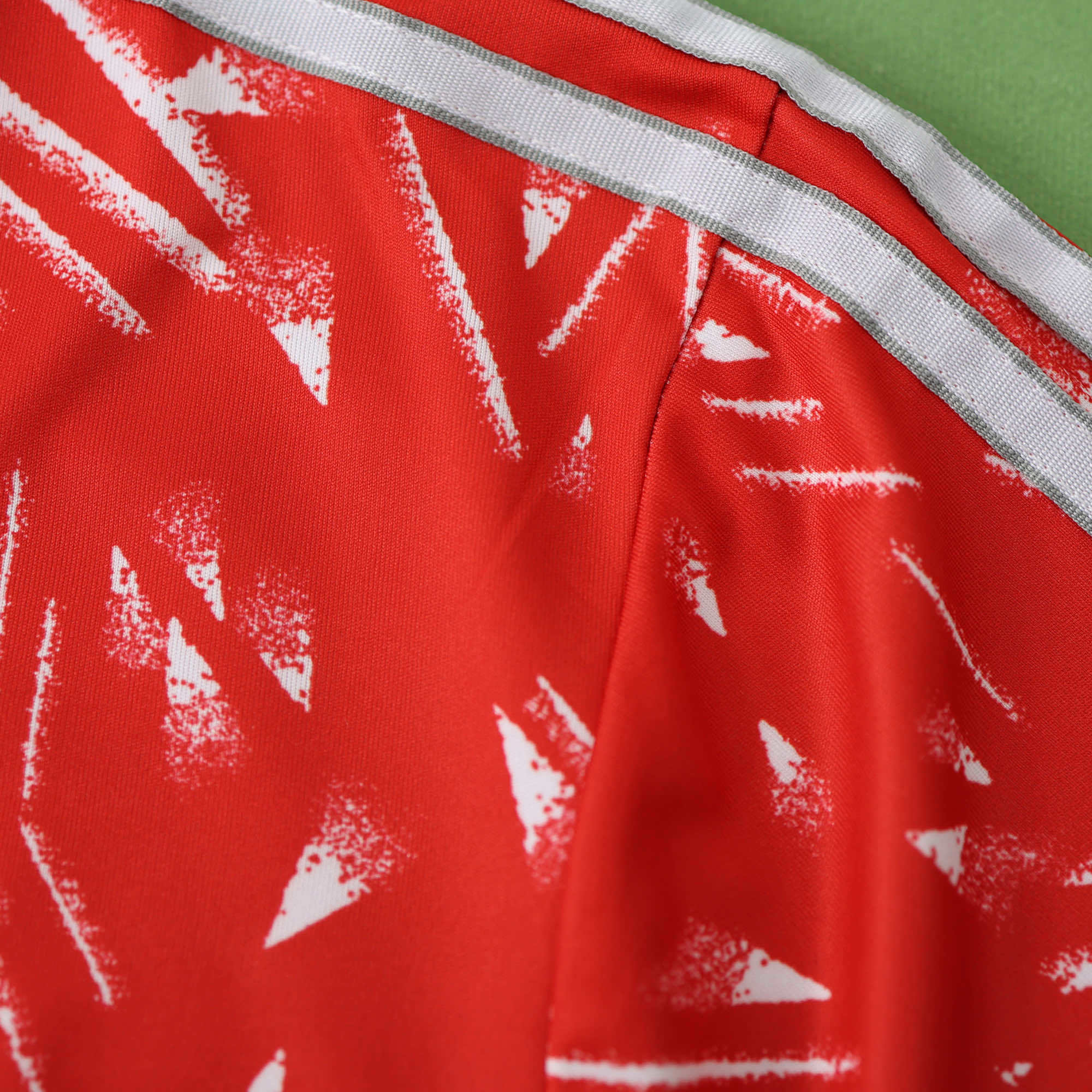 8991 Liverpool Home retro Fan version