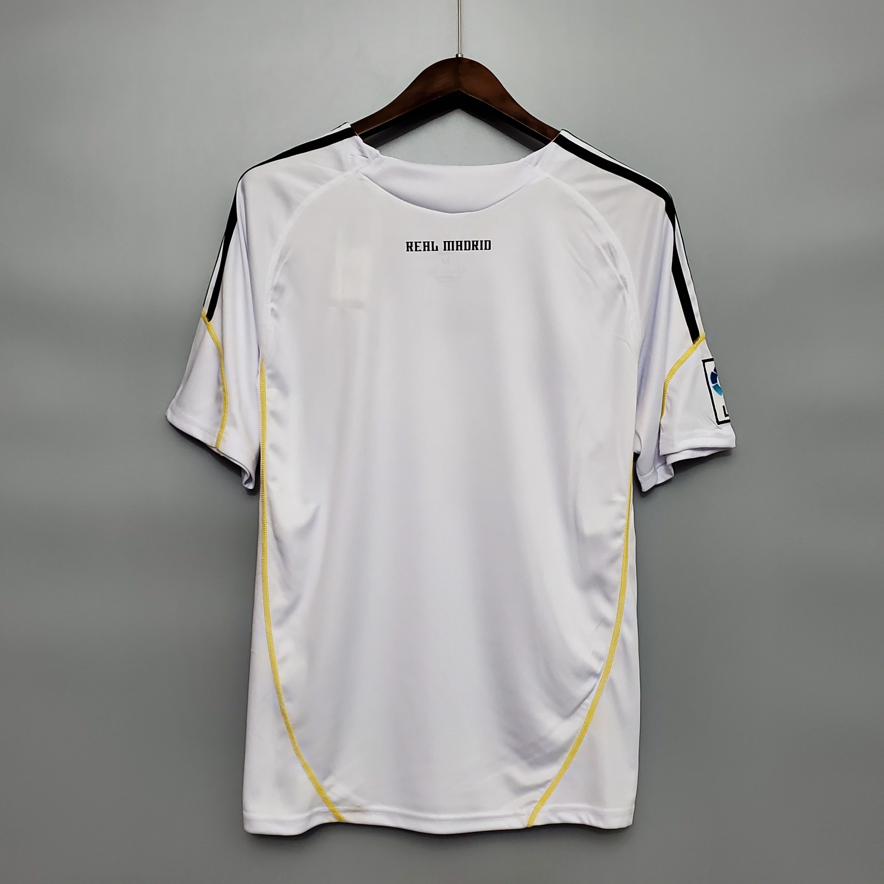 09/10 Real Madrid home retro Fan version