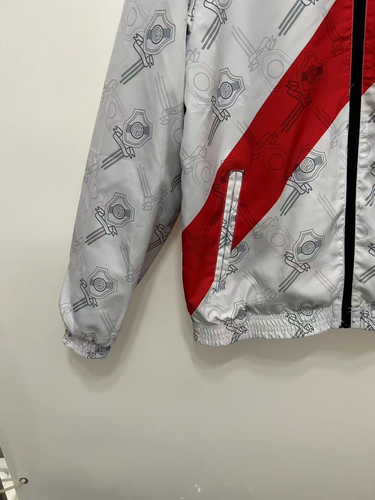 9697 riverbed Wear on both sides windbreaker