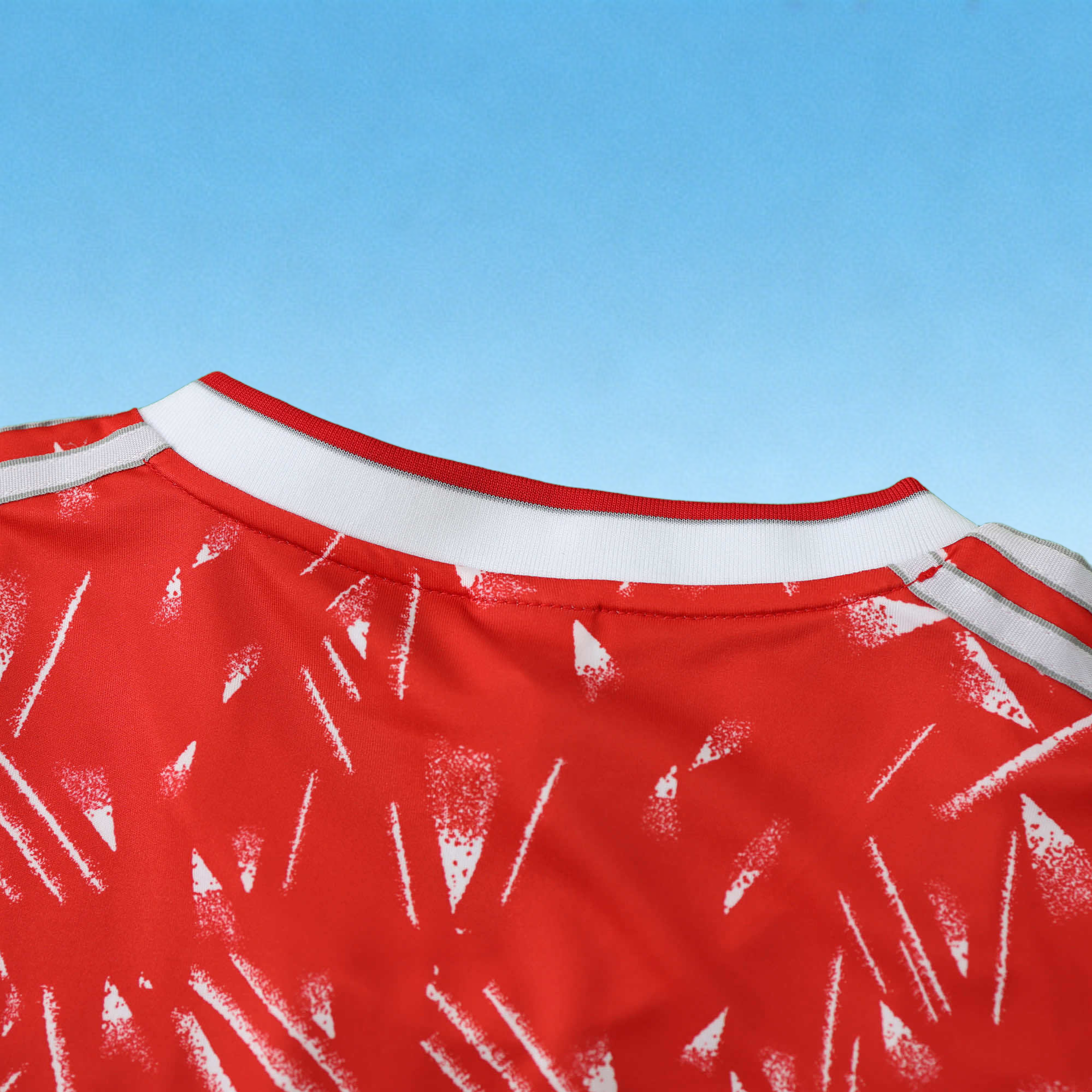8991 Liverpool Home retro Fan version