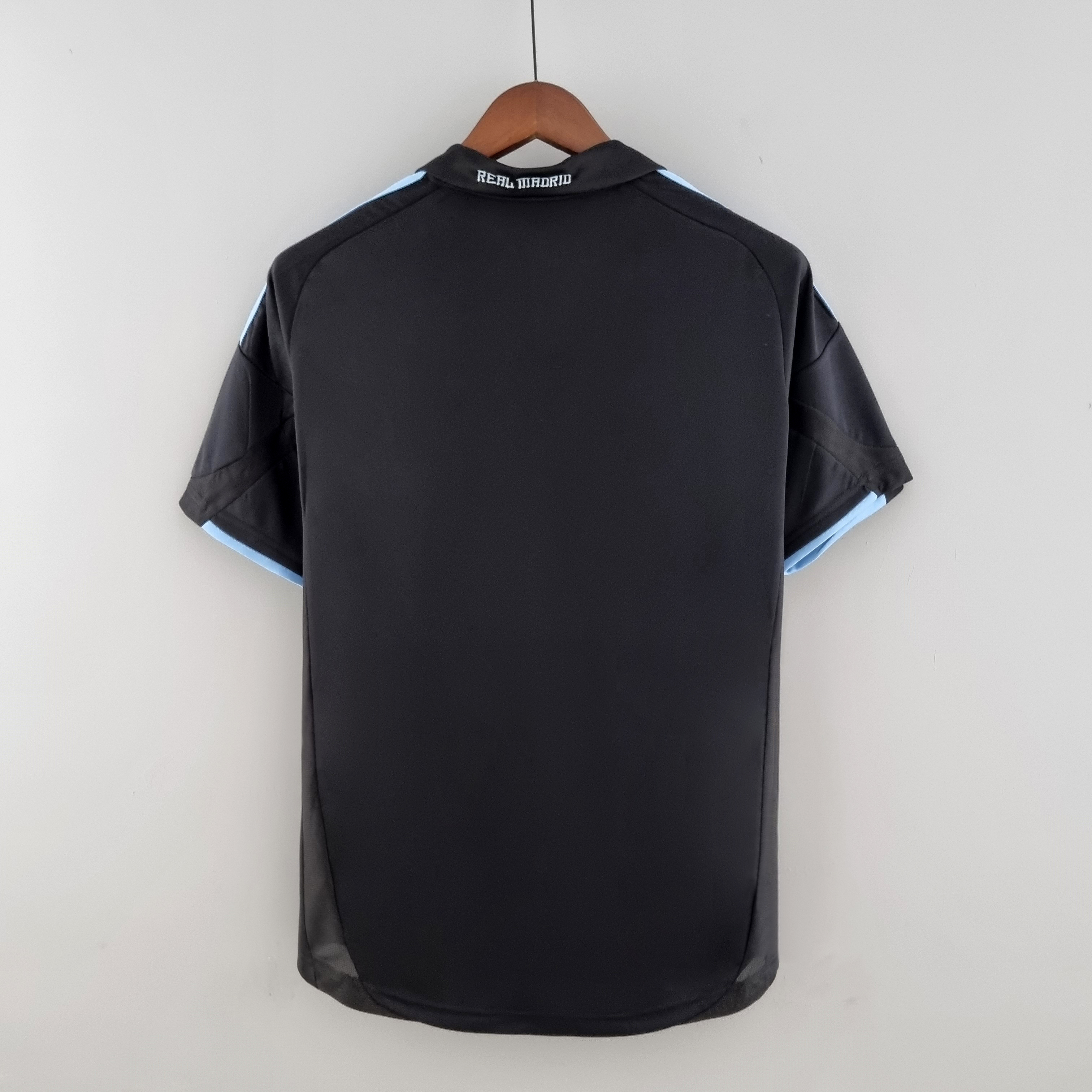 09/10 Real Madrid away retro Fan version
