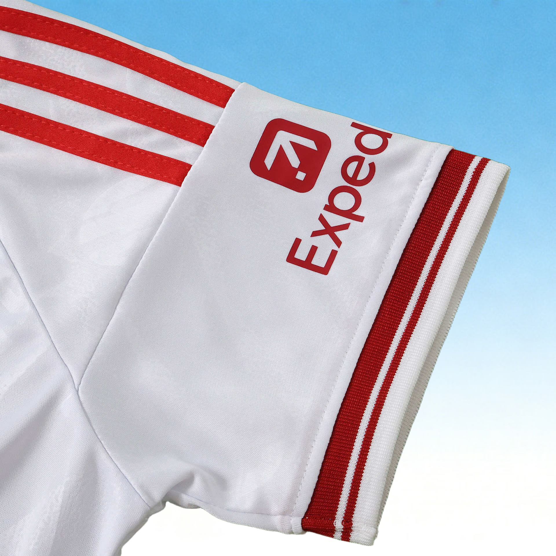 2627 Liverpool Away Women Fan version
