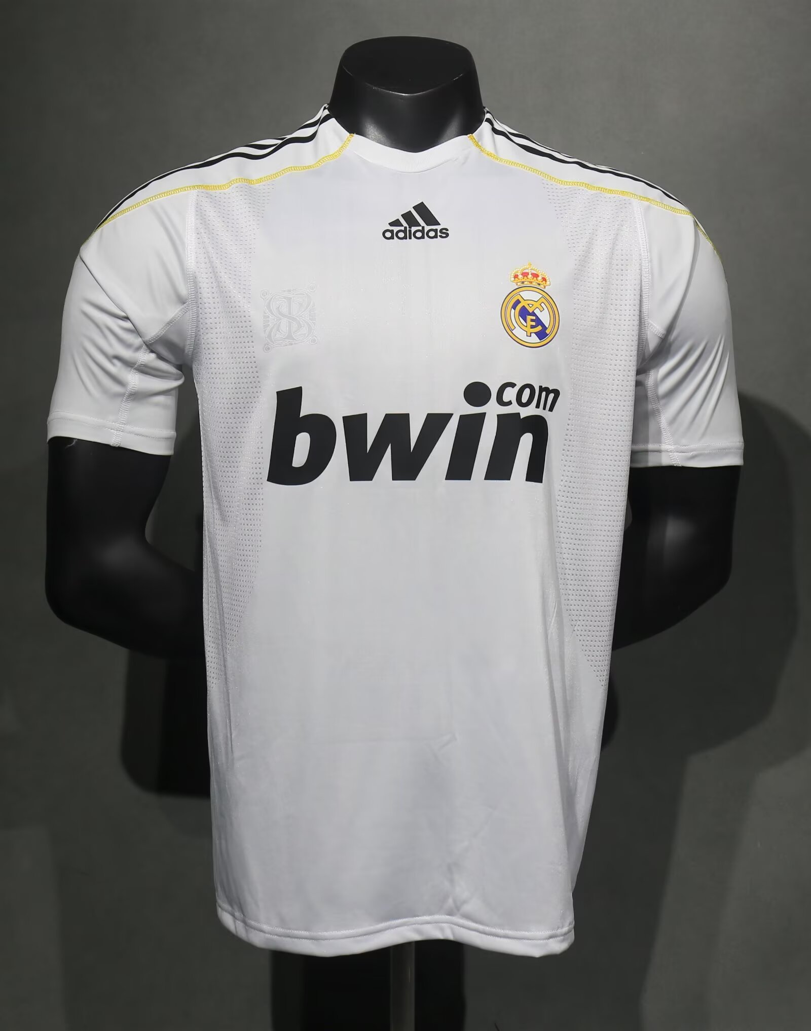 0910 Real Madrid home Retro Player version