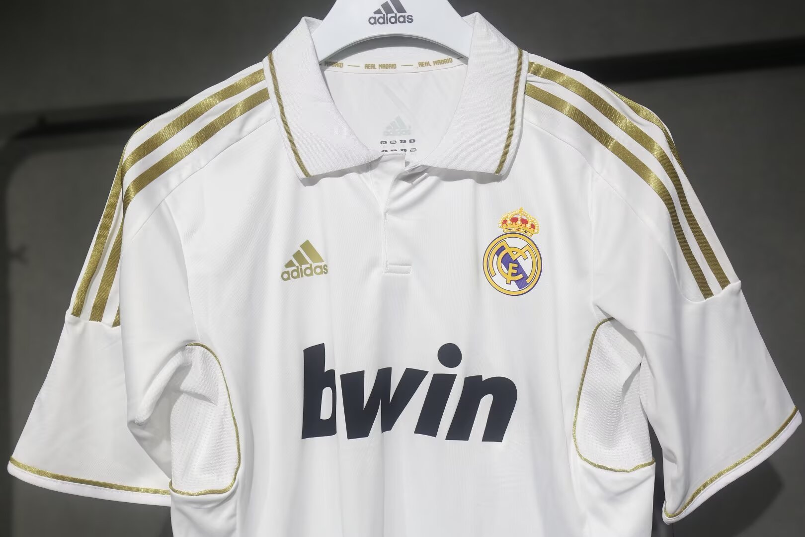 1112 Real Madrid home Retro Player version