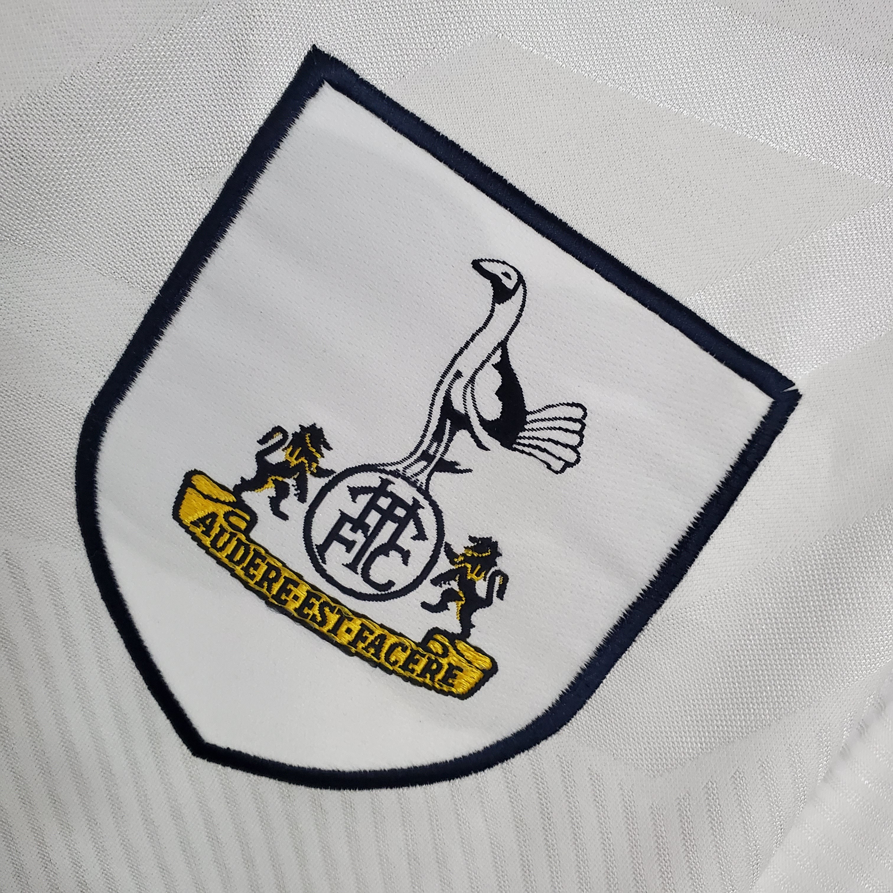 9495 Tottenham home retro Fan version