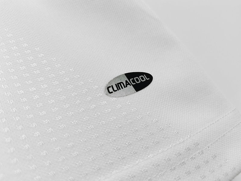 08/09 Real Madrid home retro Fan version