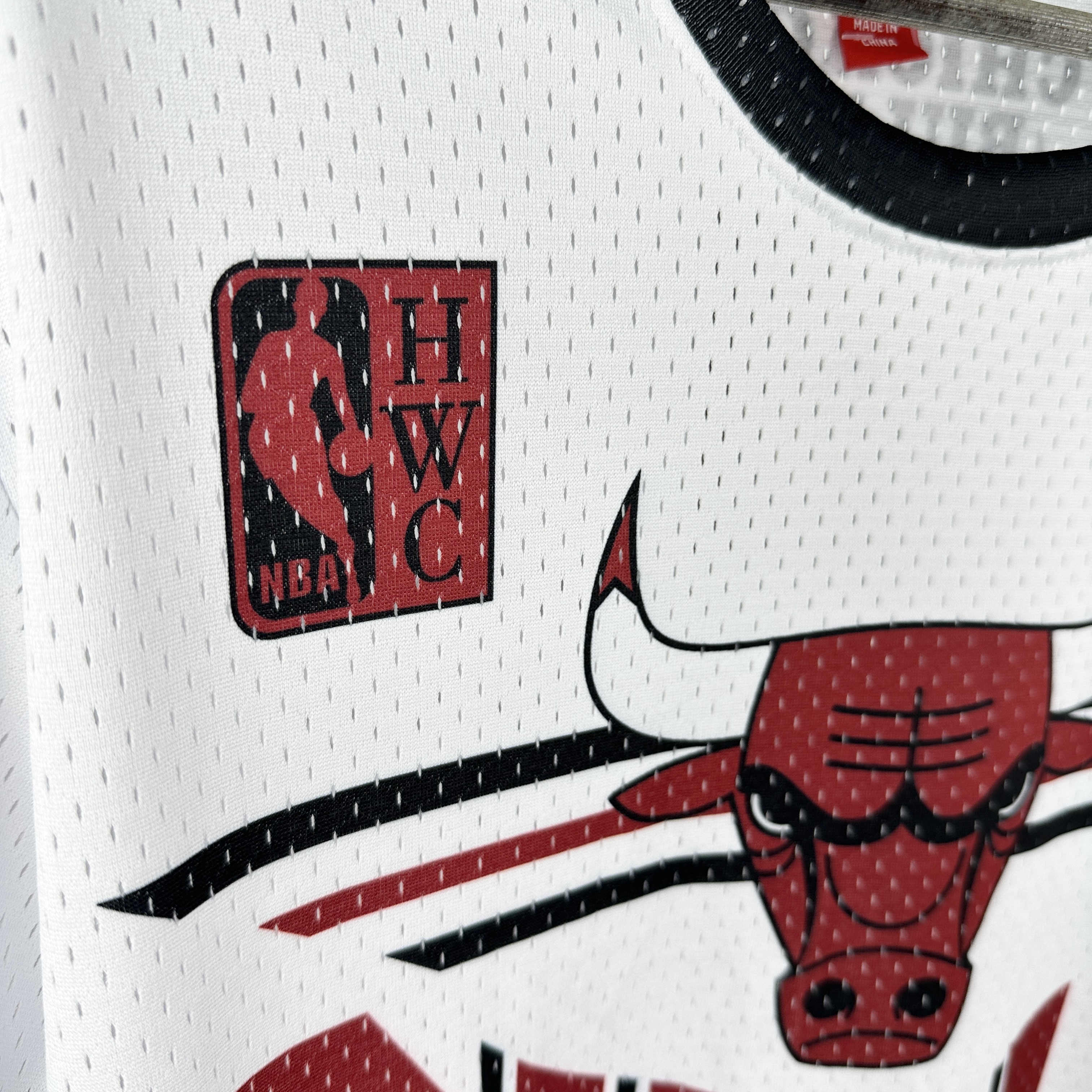 NBA 26 Season Chicago Bulls retro short sleeved shirt