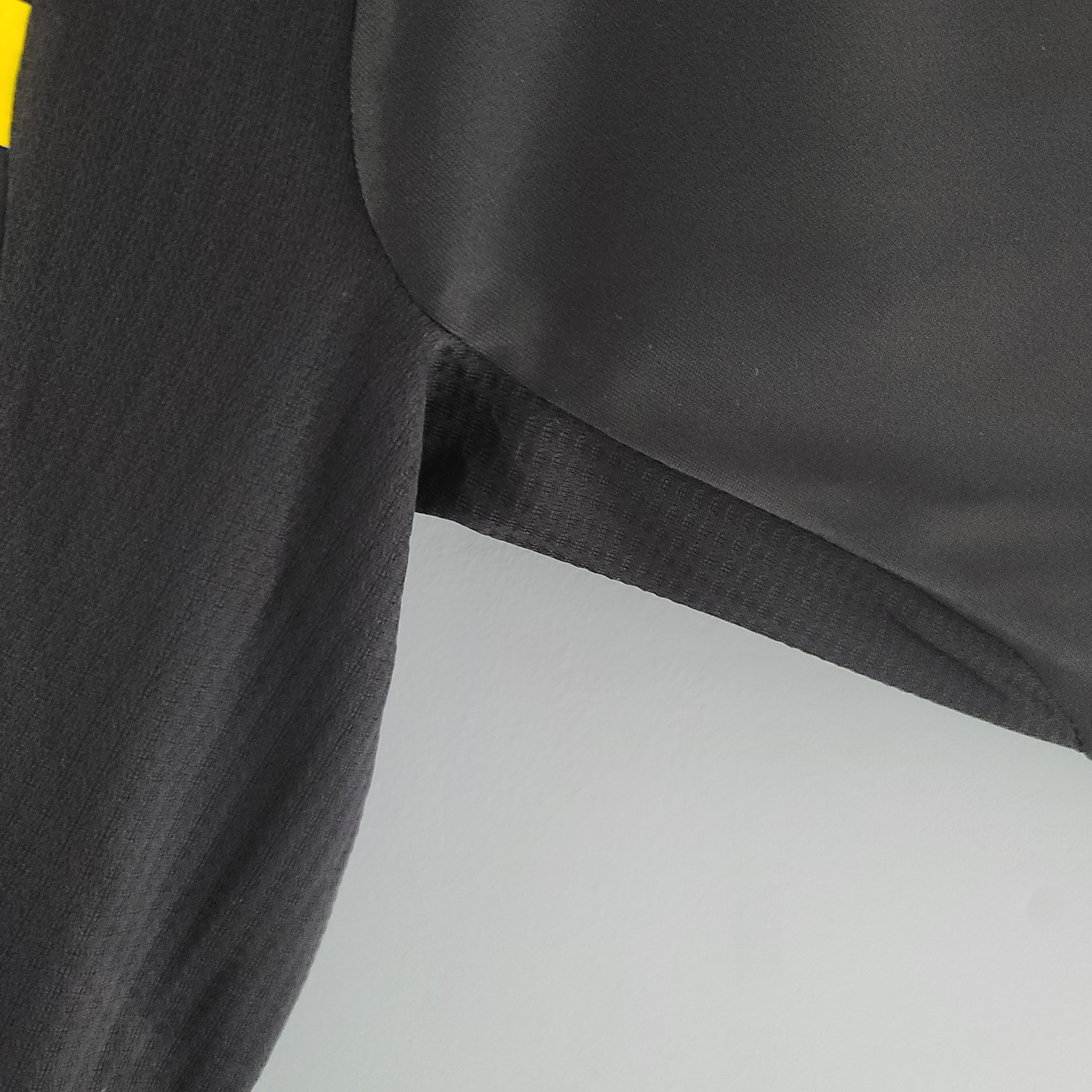 11/12 Real Madrid Goalkeeper Black retro Fan version