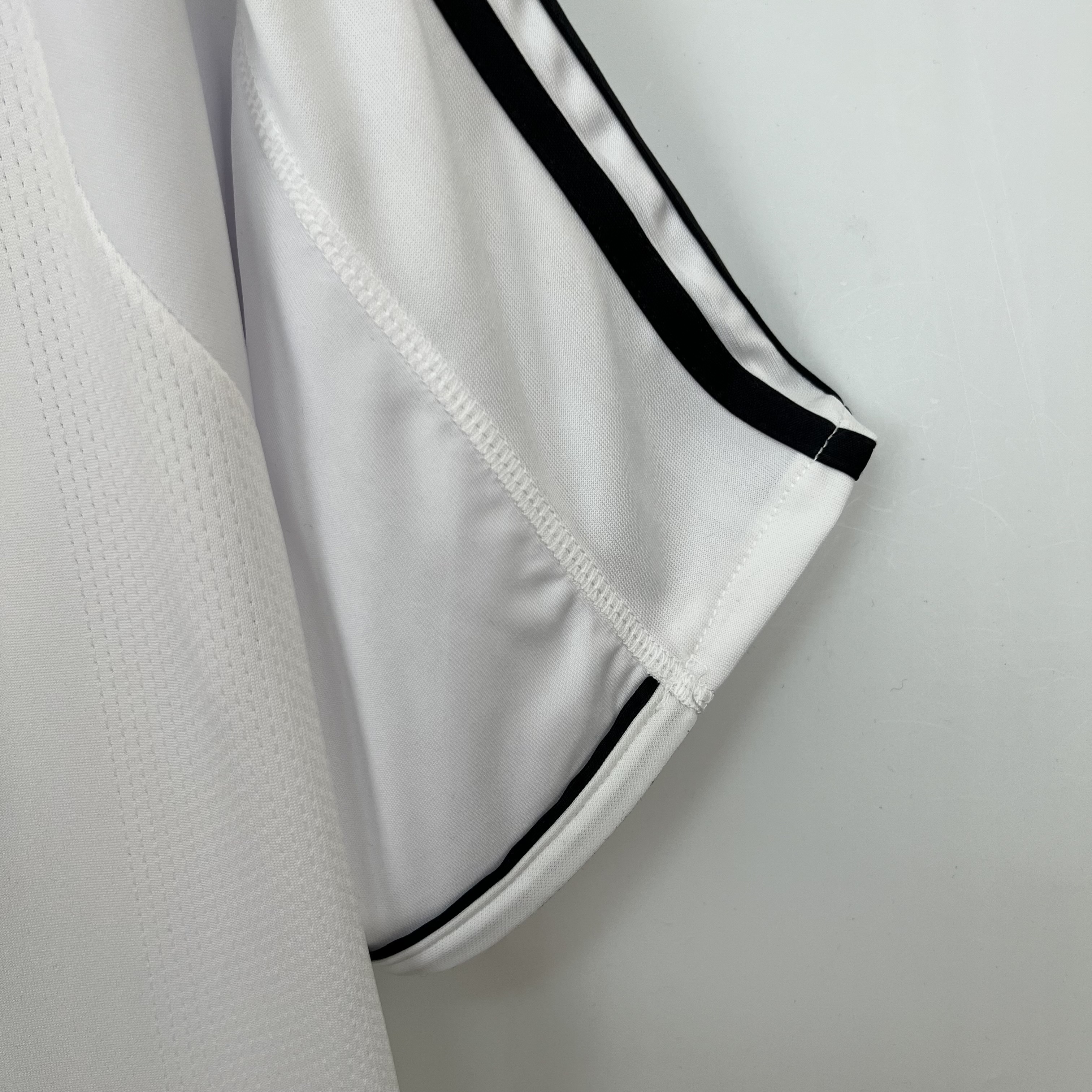 03/04 Real Madrid home retro Fan version