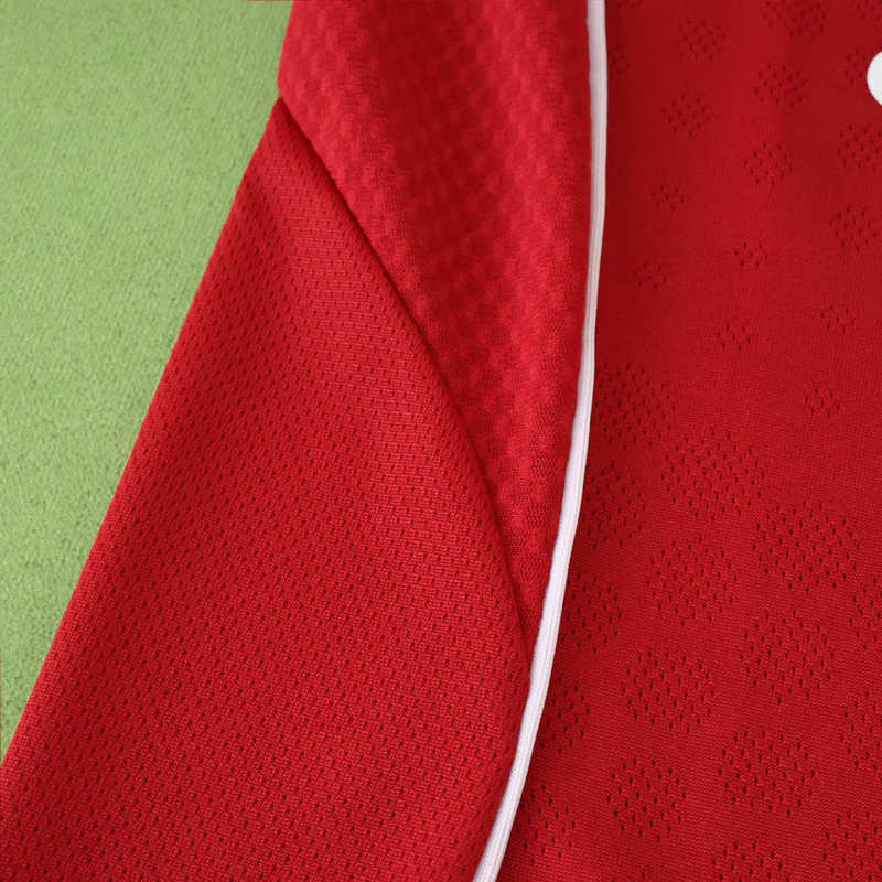 2526 Liverpool home Player version