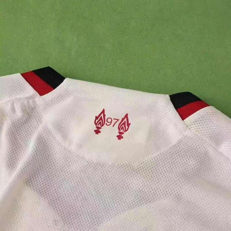 2526 Liverpool away Player version