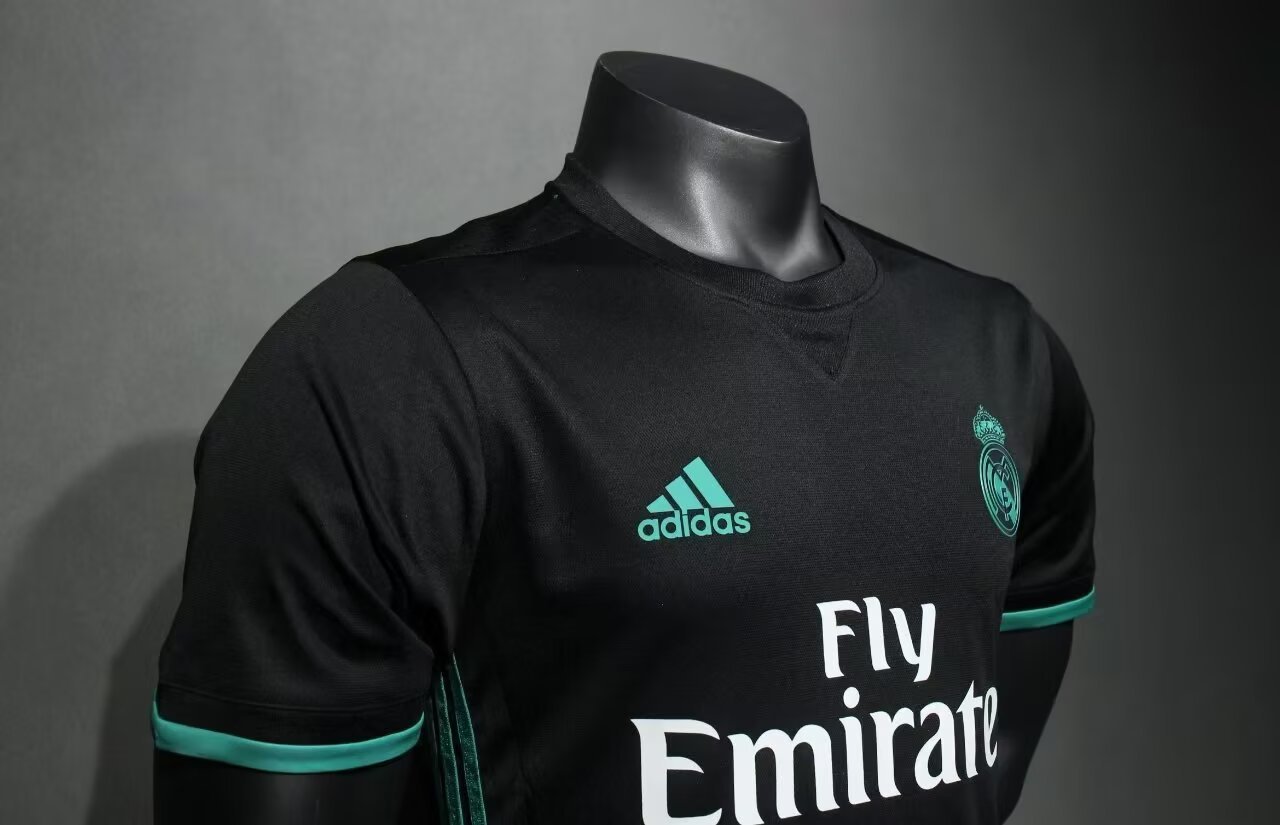1718 Real Madrid away Retro Player version