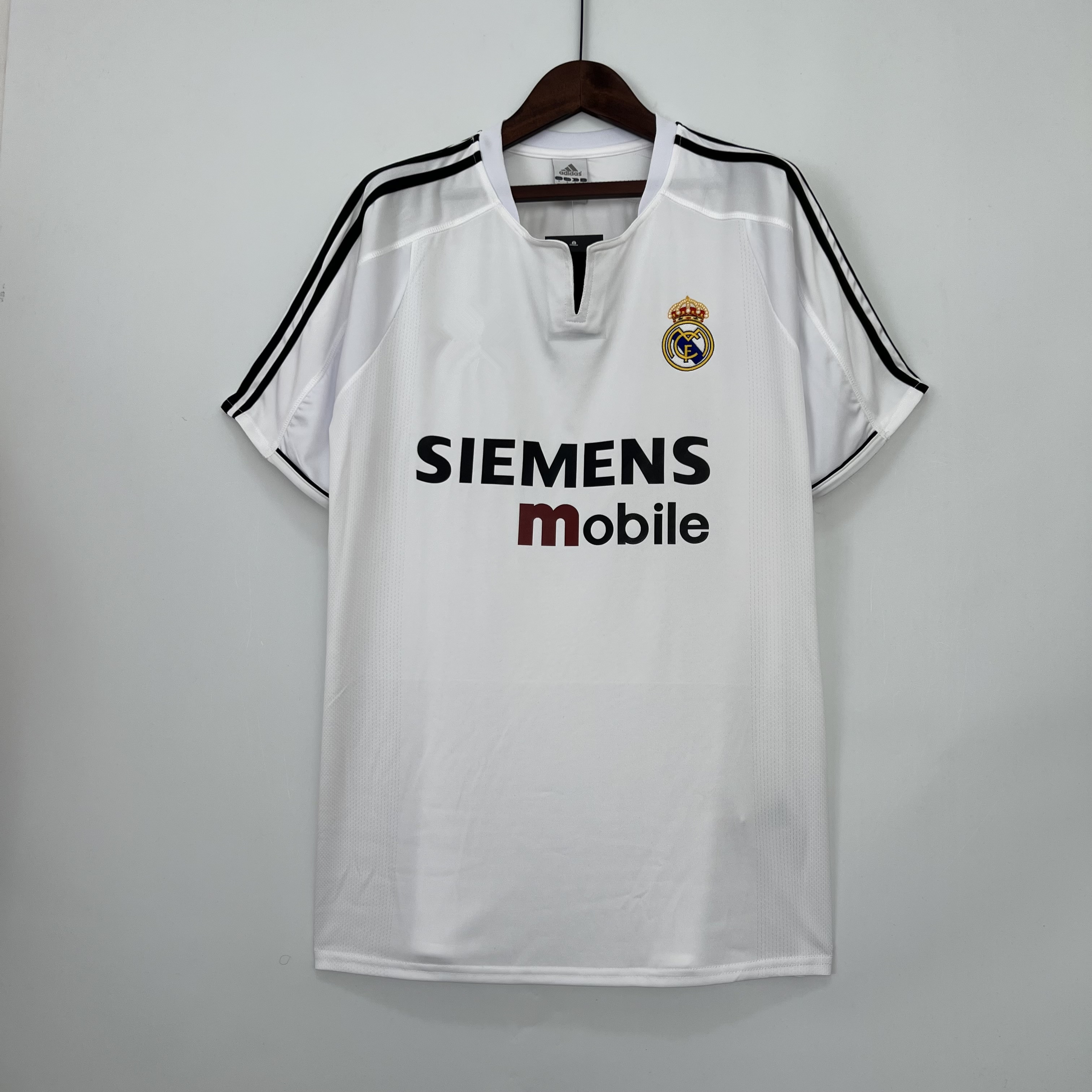 03/04 Real Madrid home retro Fan version
