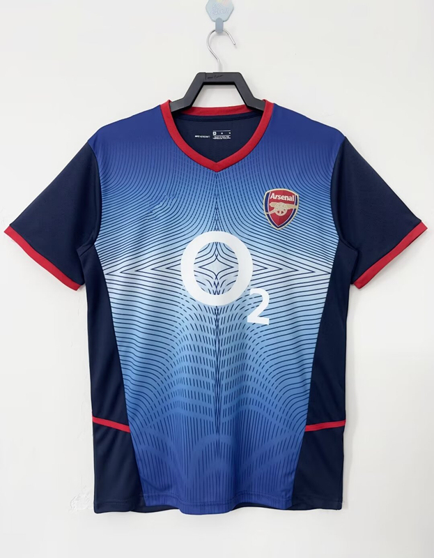 02/04 Arsenal away retro Fan version
