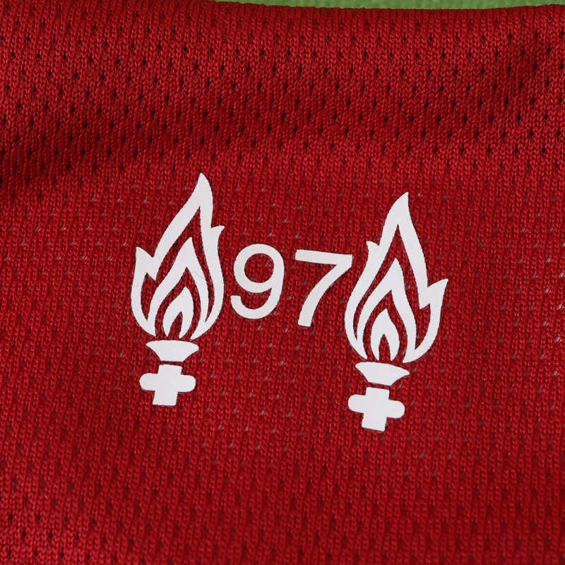 2526 Liverpool home Player version