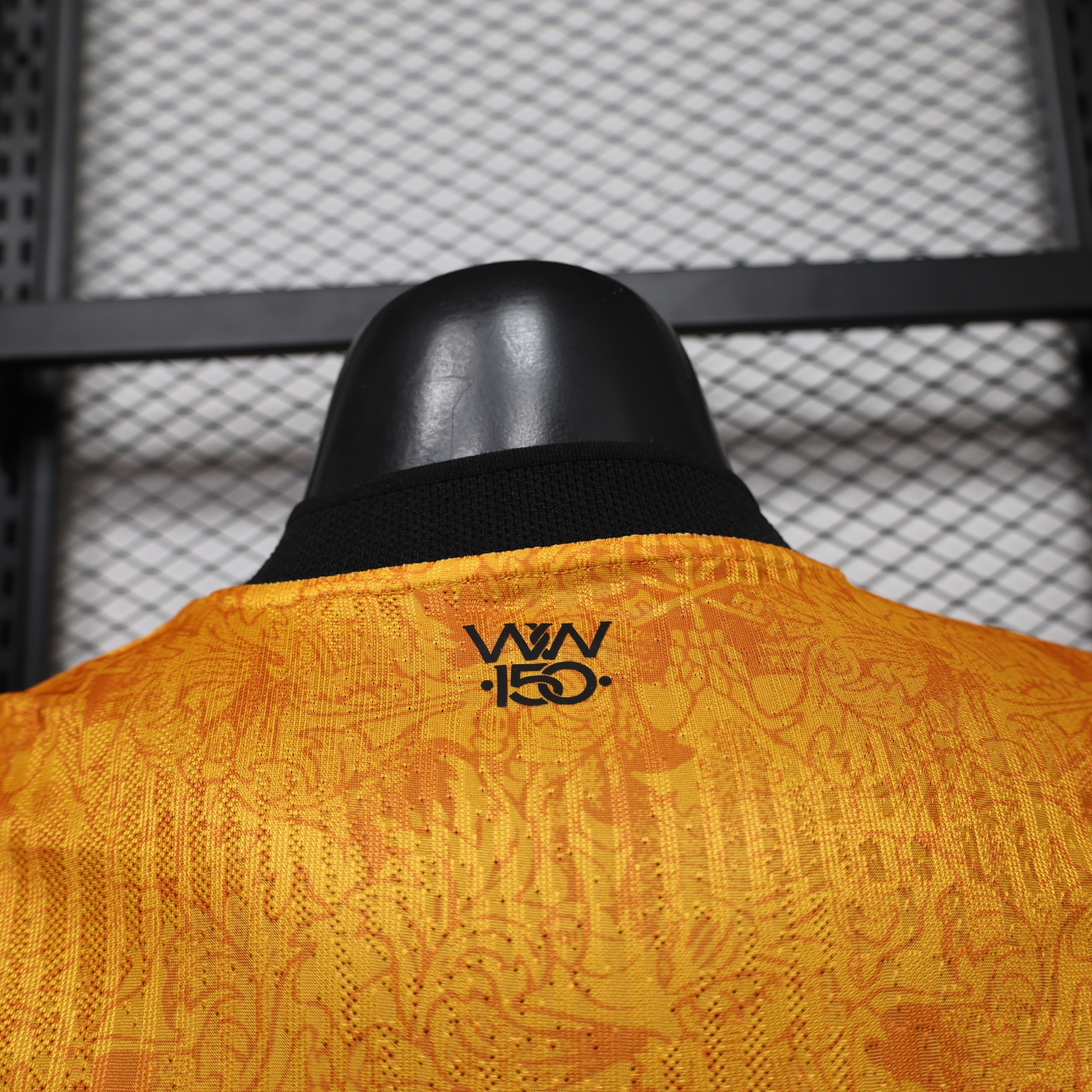 2627 Wolverhampton Wanderers Home Player version