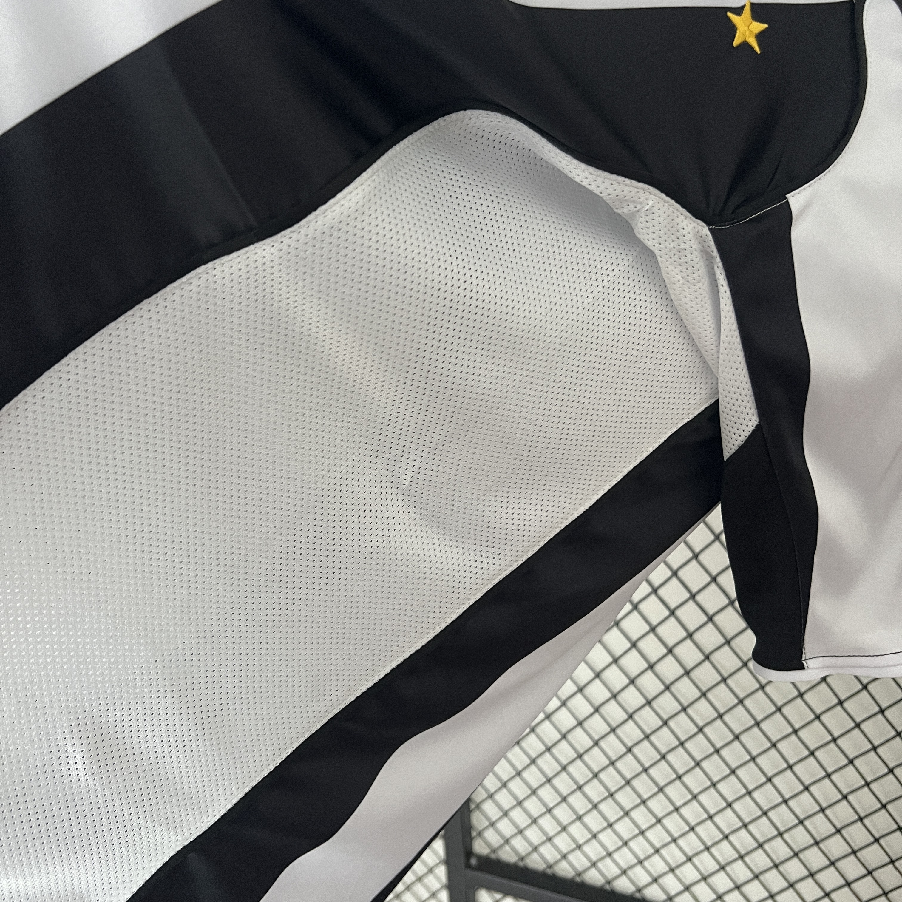 04/05 Juventus Home retro Fan version
