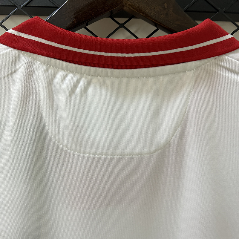 1213 Sevilla Home retro Fan version