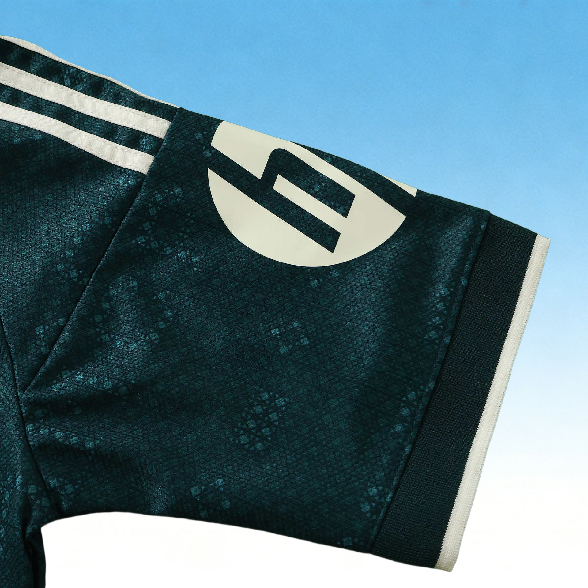 2627 Real Madrid Away Fan version