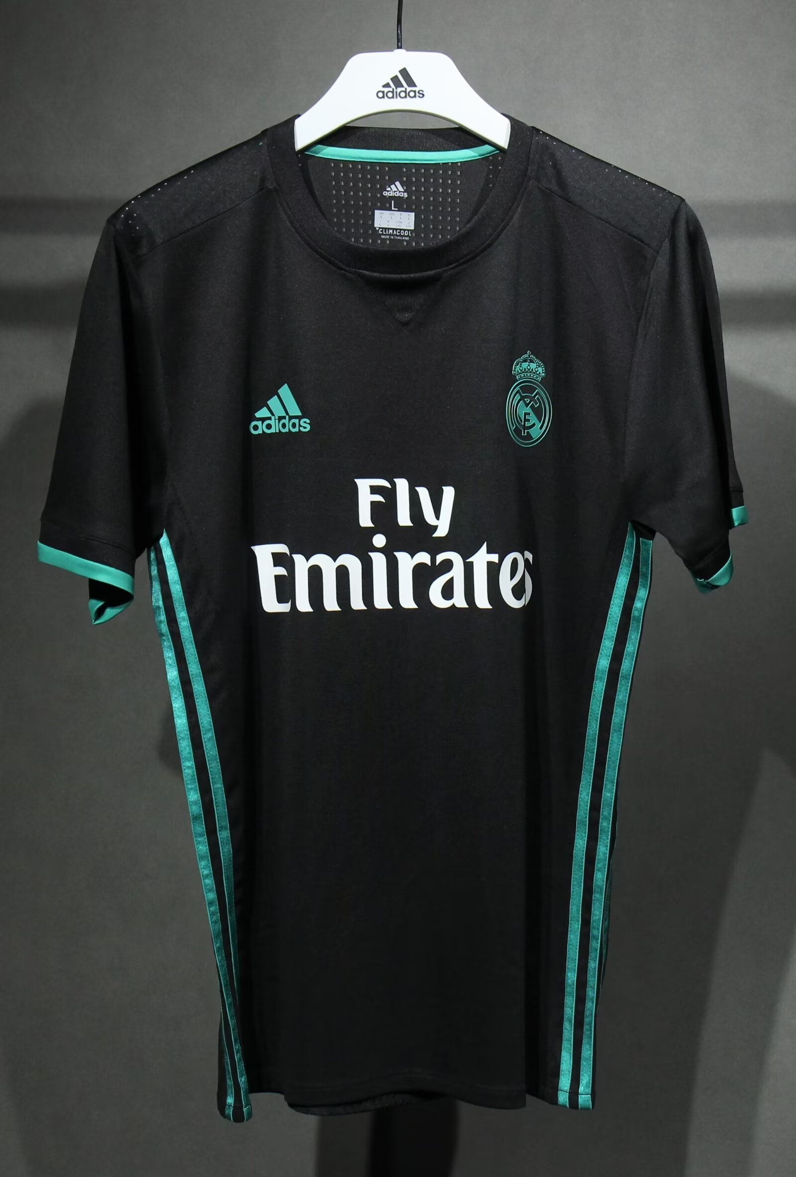 1718 Real Madrid away Retro Player version