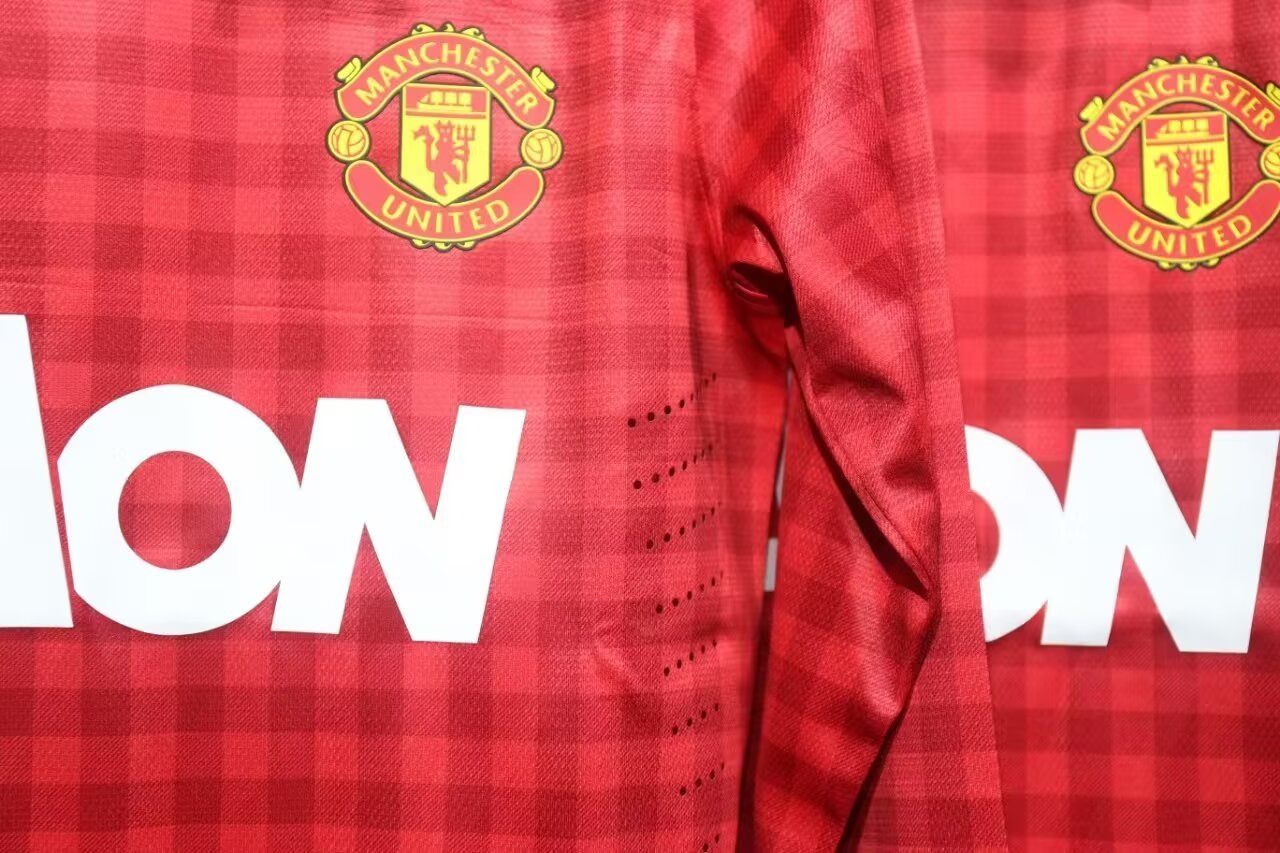 1213 Manchester United home Long sleeve Retro Player version