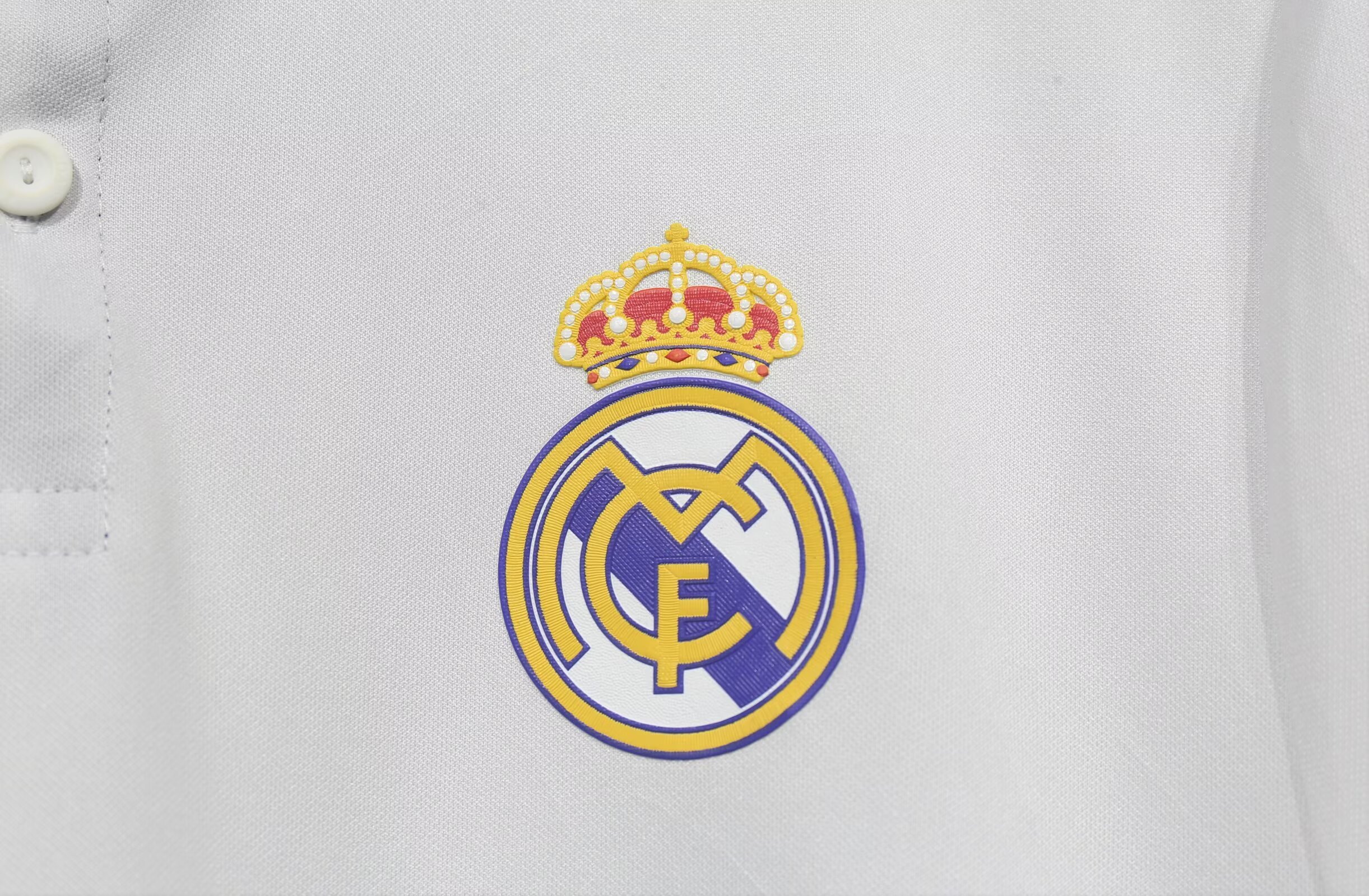 1617 Real Madrid home Retro Player version
