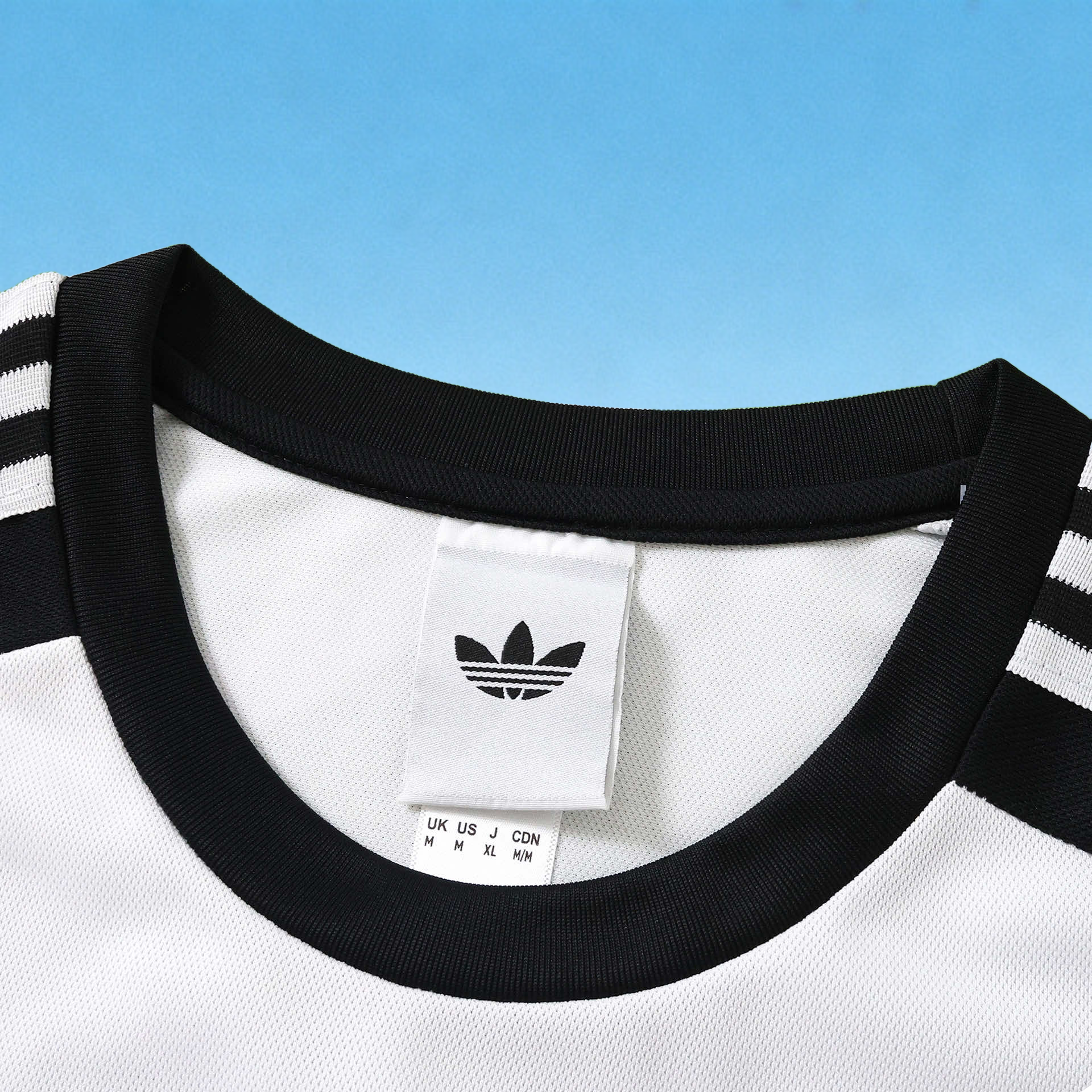 2627 Juventus goalkeeper Fan version