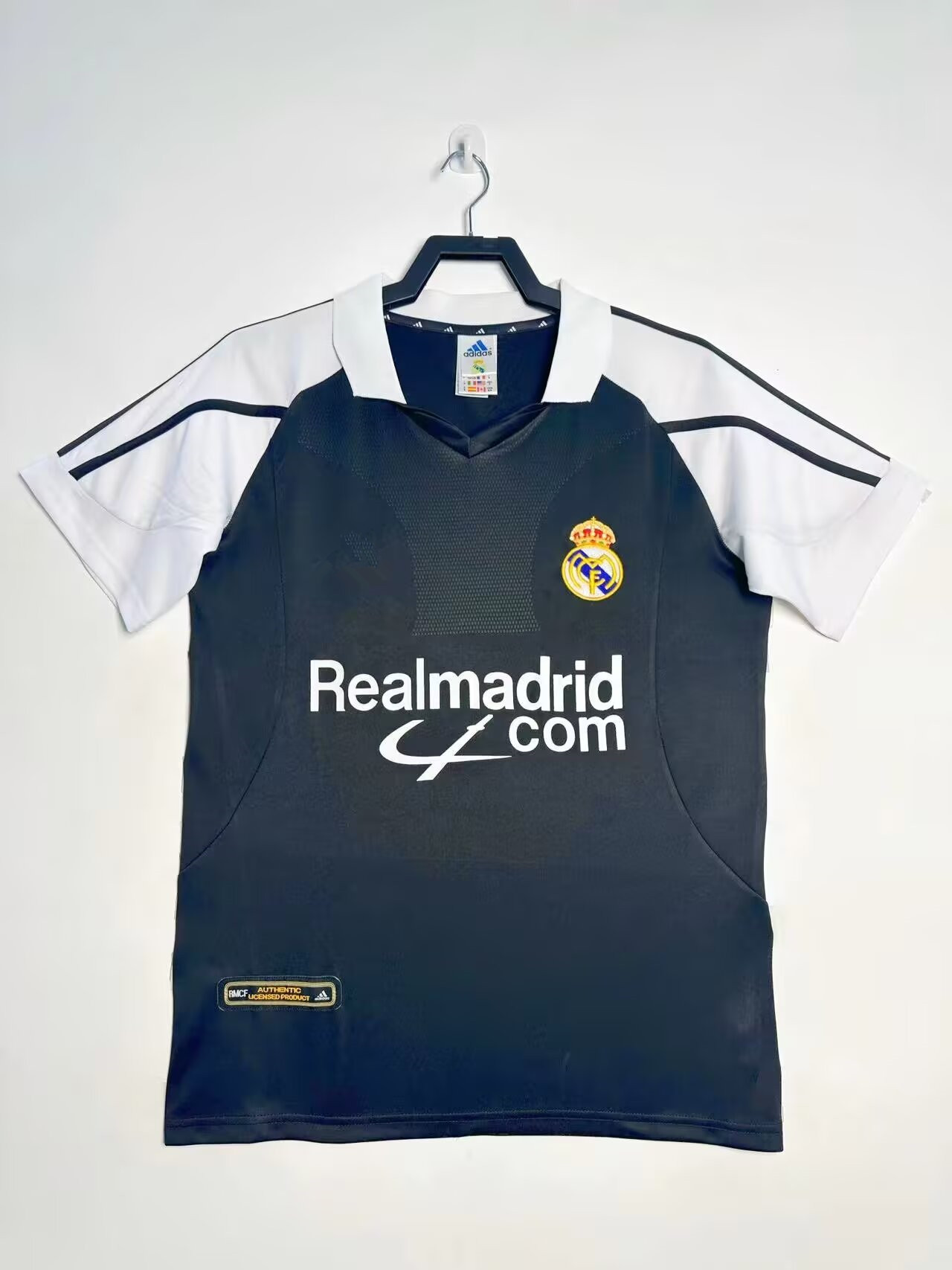 01/02 Real Madrid away retro Fan version