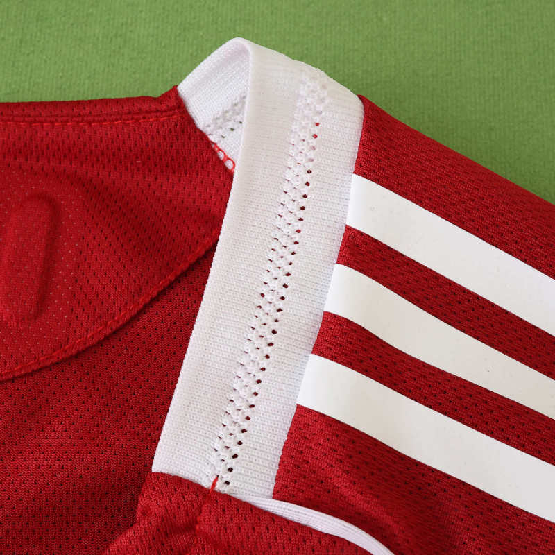 2526 Liverpool home Player version