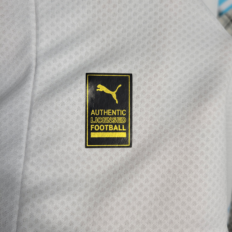 22-23 Uruguay away