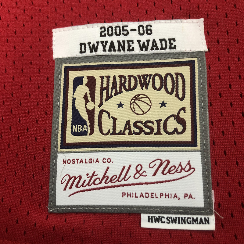 2005-06 NBA Miami Heat 3 WADE Basketball jersey