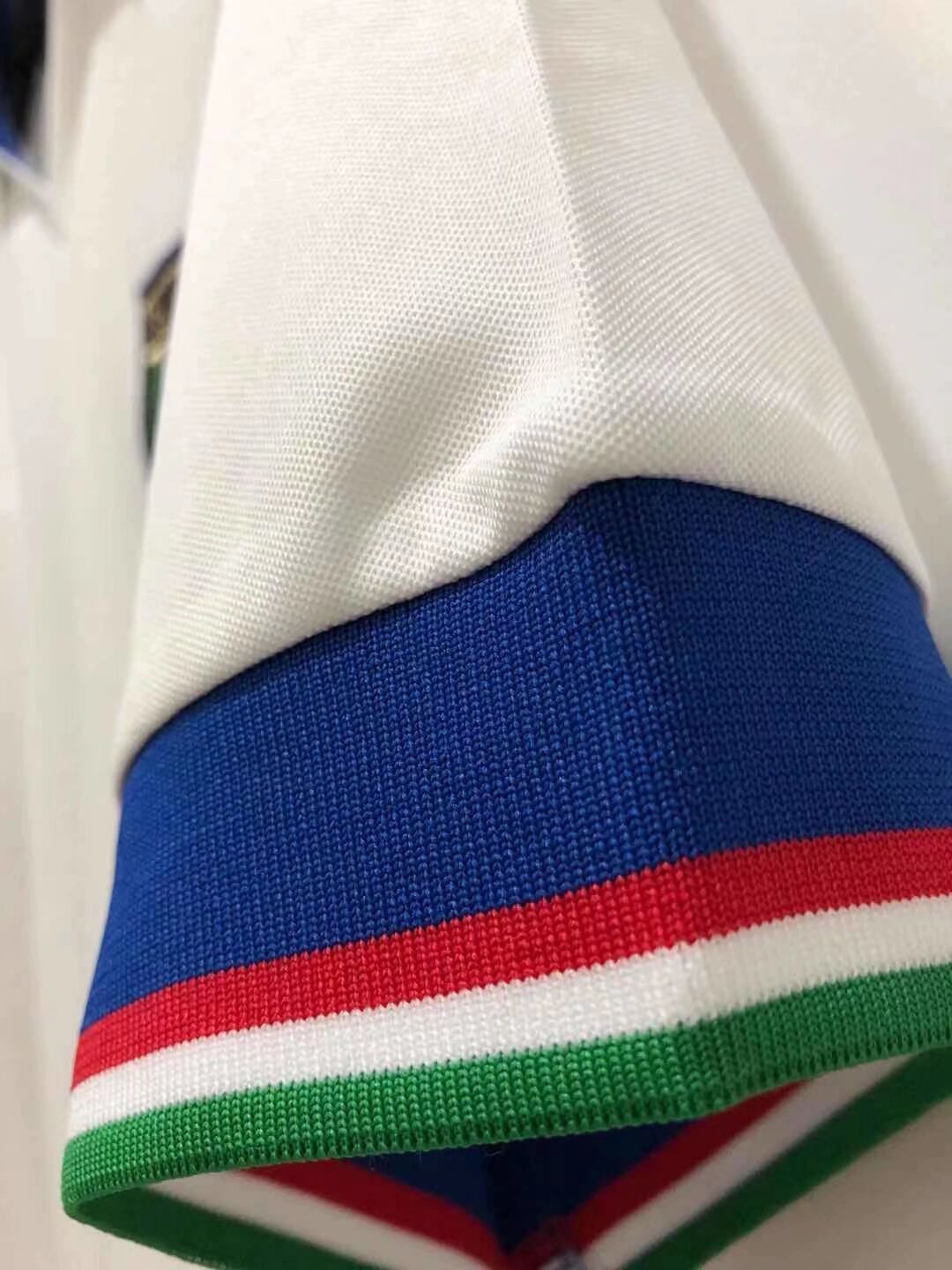 retro 1982 Italy Away football jersey retro