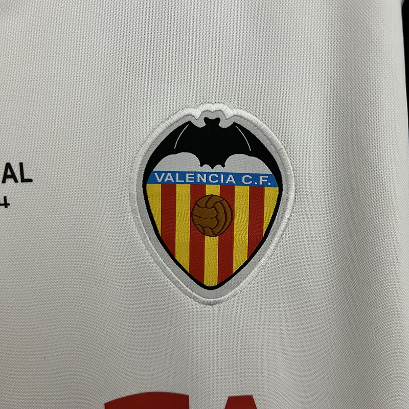 Retro 2003-04 Valencia Home Football jersey