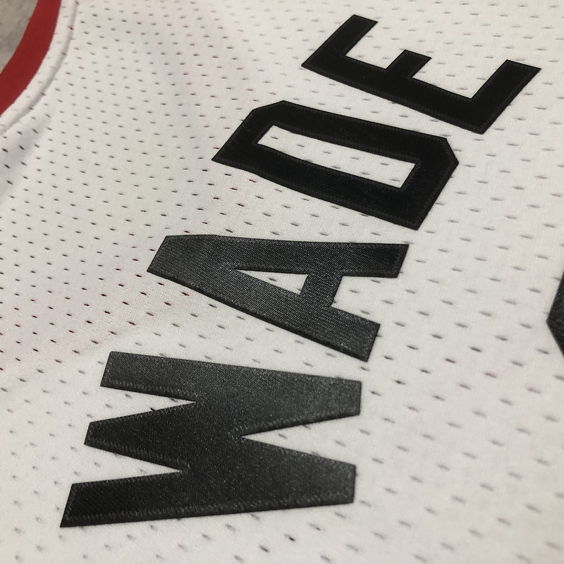 2005-06 NBA Miami Heat 3 WADE Basketball jersey