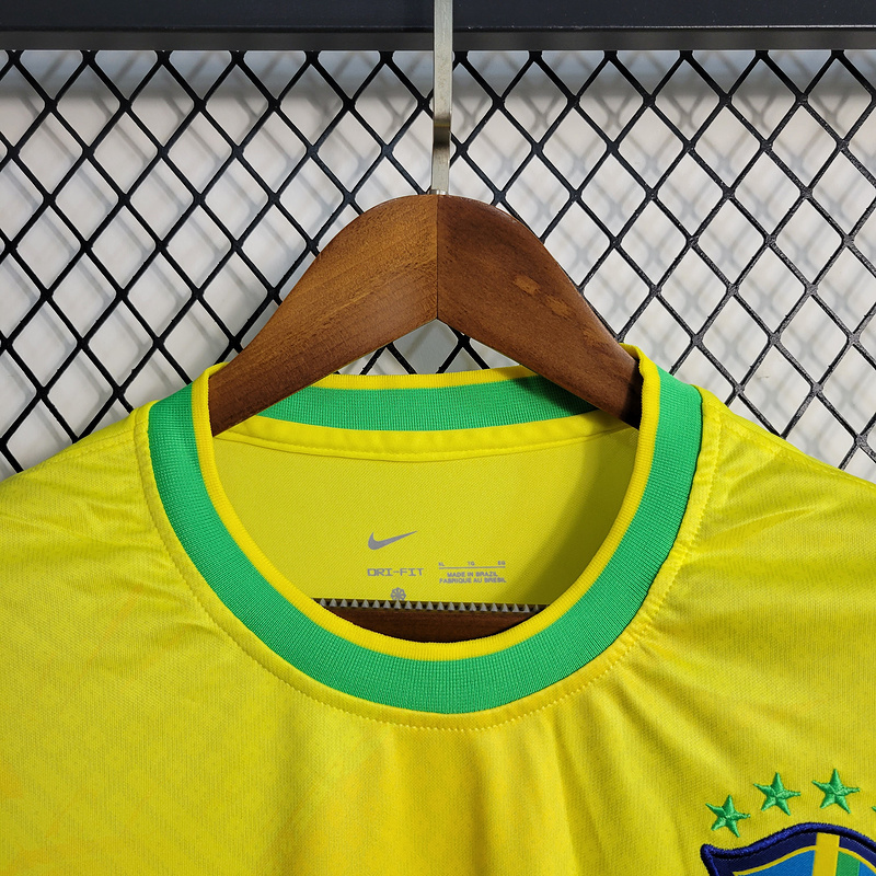 2022-23 Brazil Yellow Pigeon Special Edition