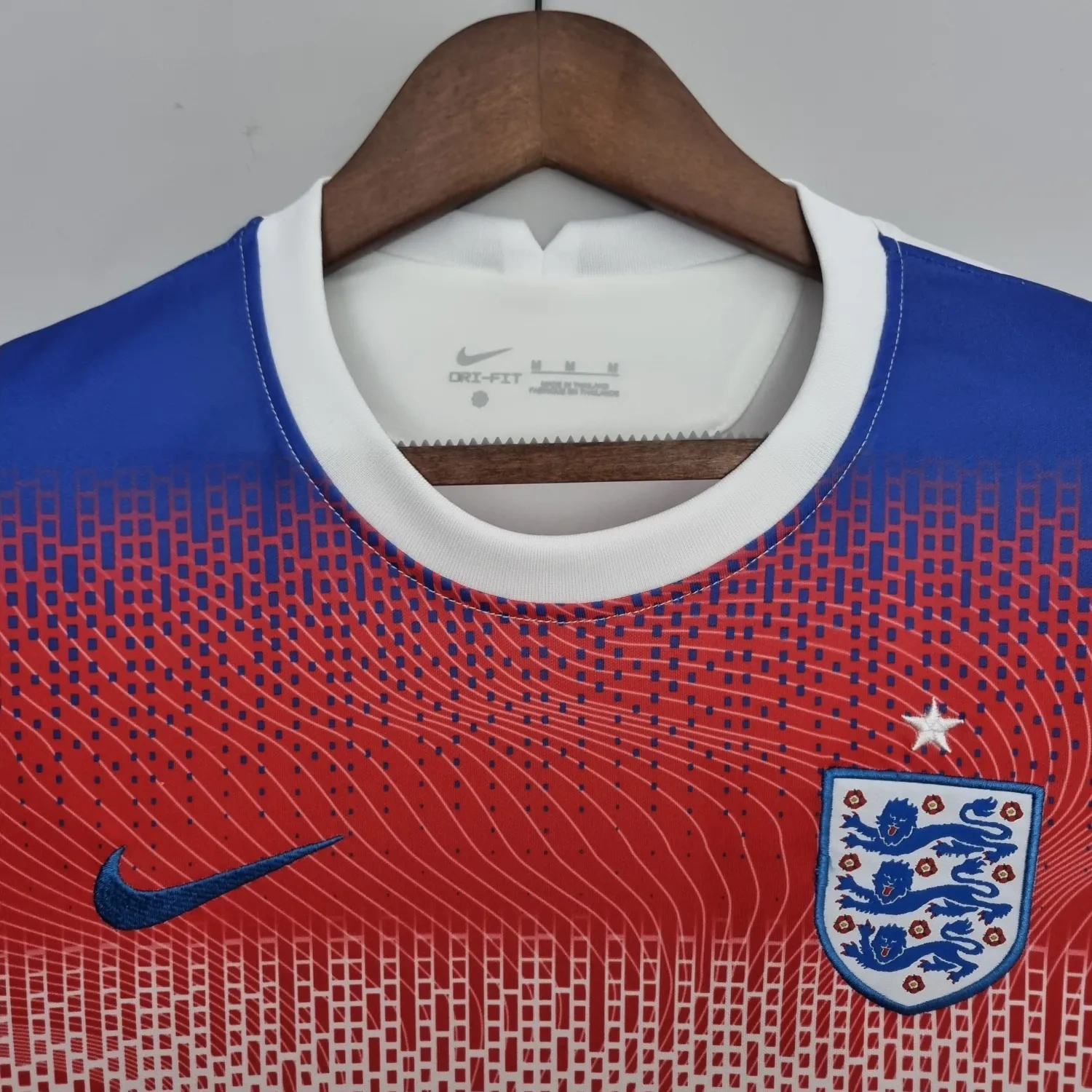 retro 2018 England training fan football jersey retro