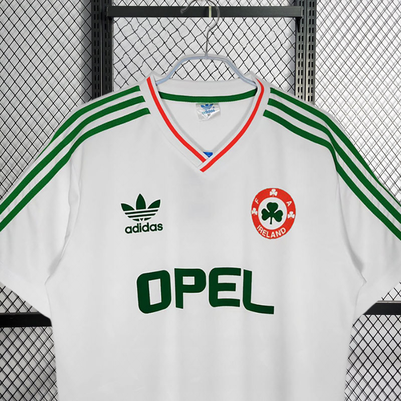 retro 1990-92 Republic of Ireland away retro football jersey