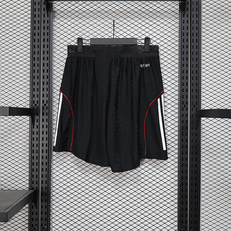 Player 2025-26 shorts Liverpool