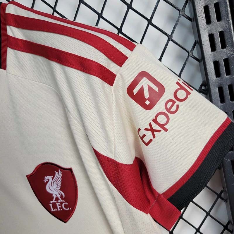 Women 2025-26 Liverpool Away Football jersey