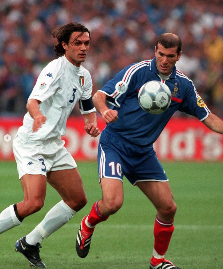 Retro 2000 Italy Away White Football jersey retro