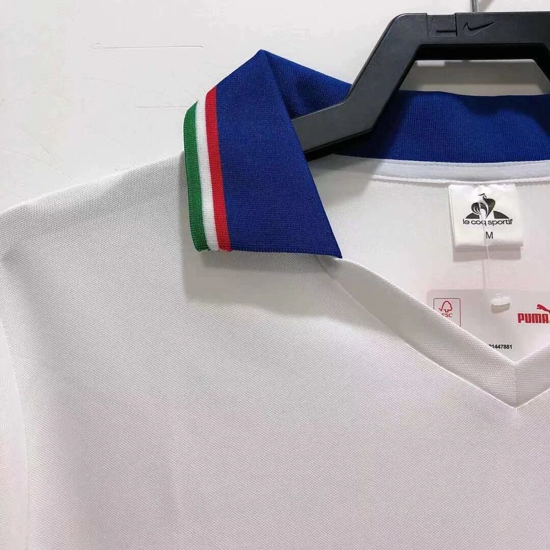 retro 1982 Italy Away football jersey retro