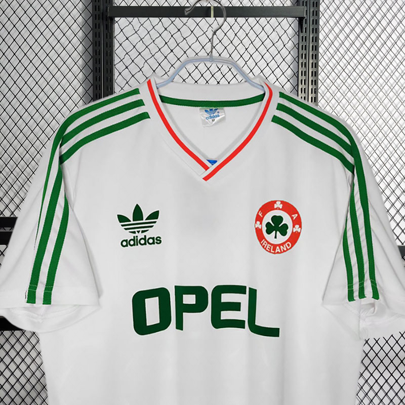 retro 1990-92 Republic of Ireland away retro football jersey