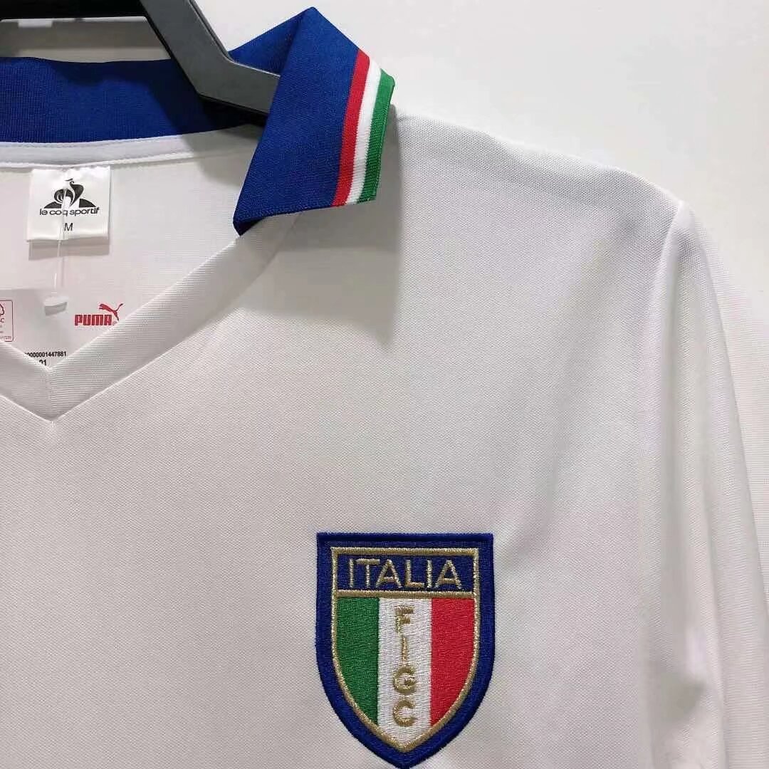 retro 1982 Italy Away football jersey retro