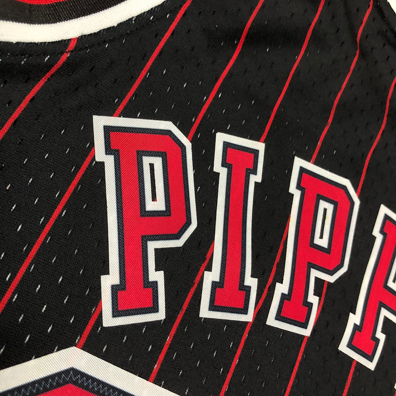 1995-96 NBA Chicago Bulls 33 PIPPEN Black  Basketball Jersey