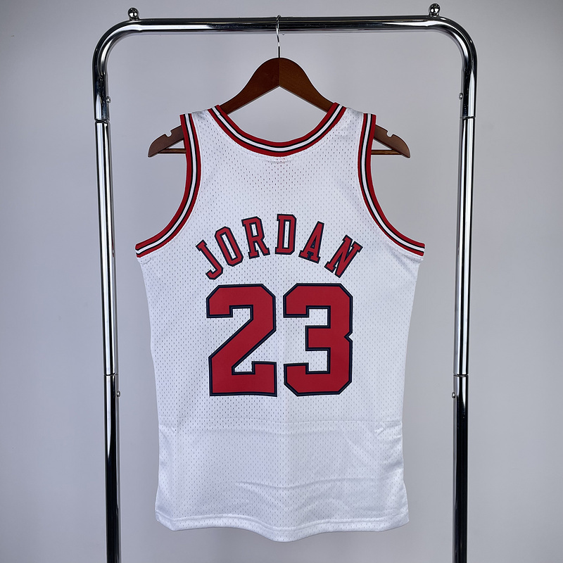 1997-98 NBA Chicago Bulls (23 JORDAN) Basketball Jersey